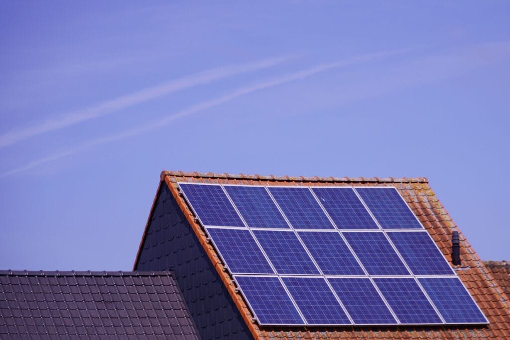 Solar Panel Direction and Angle in Pakistan